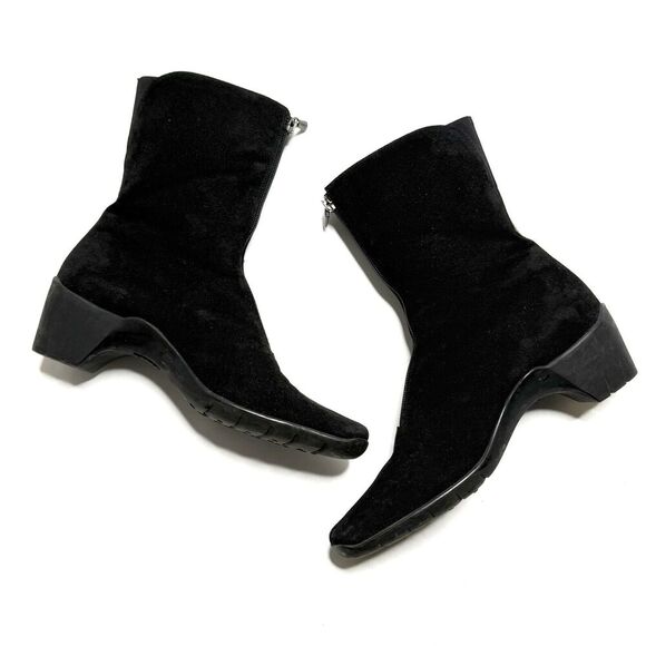 Aquatalia Marvin K Women’s 9.5 Black Boots Ankle Bootie Square Toe Suede Leather - Picture 3 of 13